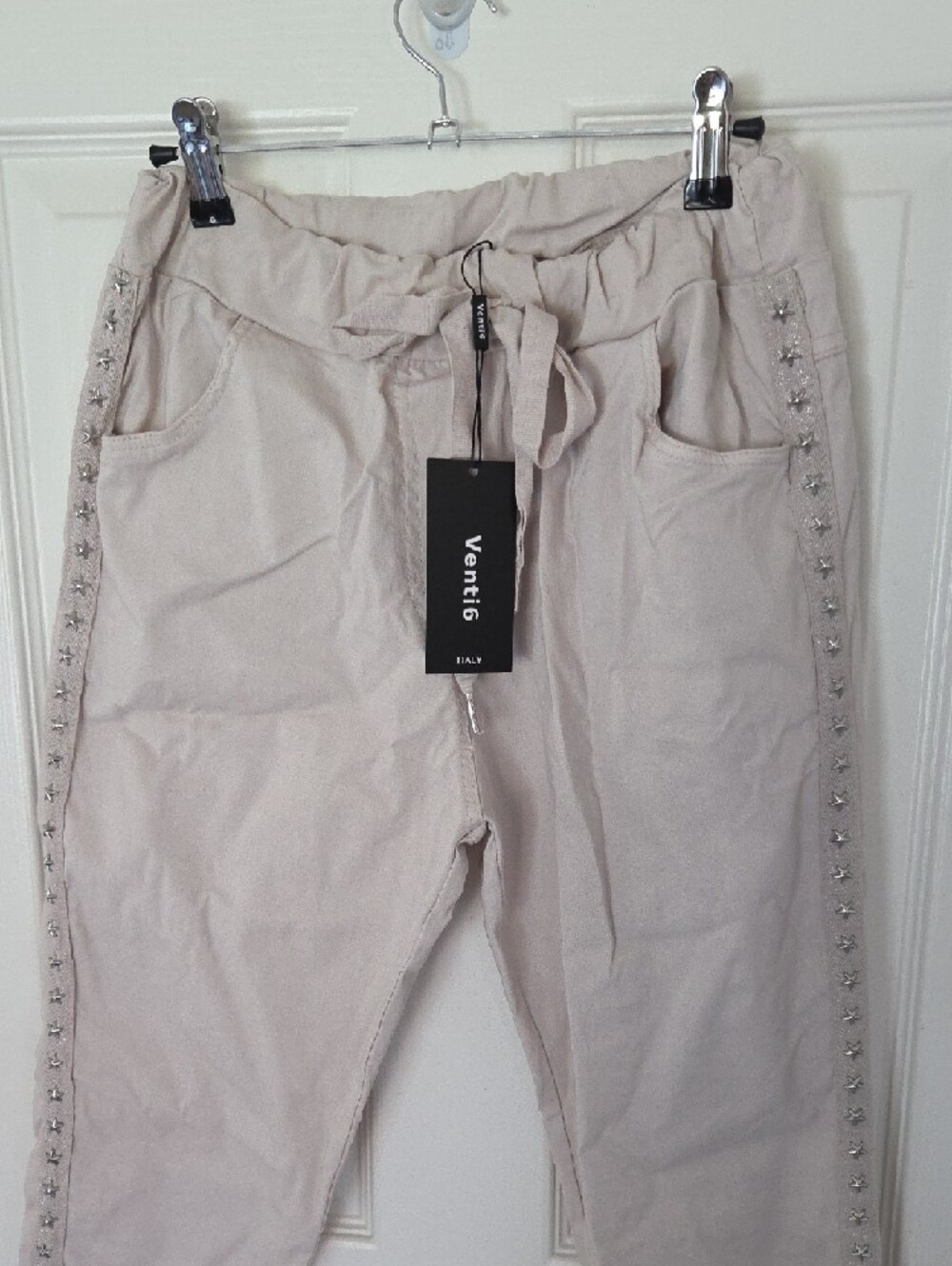 Venteé Beige Drawstring Stud-Trim Joggers - Picture 3 of 7